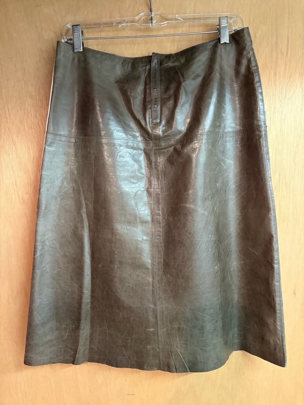 Banana Republic olive green/brown genuine Leather midi skirt size 2–4